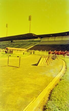 As arquibancadas do estádio Barão de Serra Negra