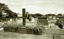 Sepultura - Cemitério da Vila Rezende