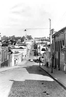 Rua Moraes Barros e Igreja